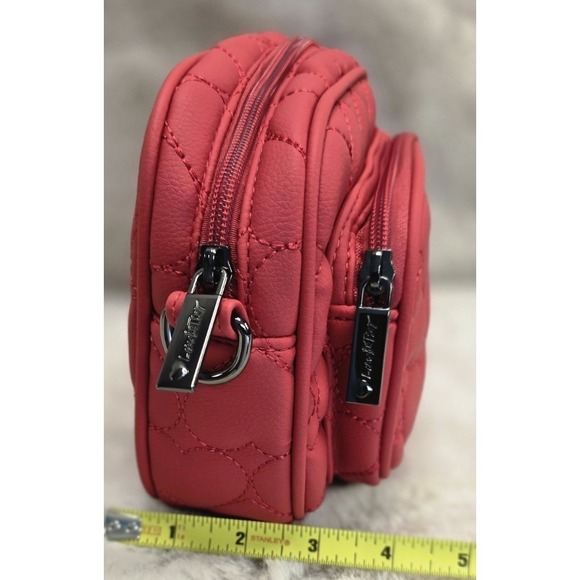 Betsey Johnson Quilted Heart Pink Crossbody Charm Chain Pearl  Luv Betsey Strap - Picture 9 of 11